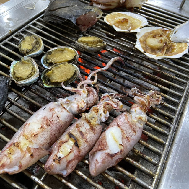 宜蘭一日遊｜釣蝦烤肉、逛漁港、親海洋，輕鬆玩整天！