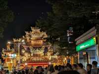 【台北】ライトアップされた煌びやかな寺院を見学！