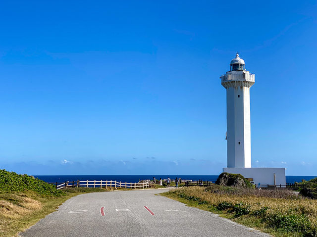 【宮古島東端の絶景スポット】平安名崎灯台（へんなざき とうだい）