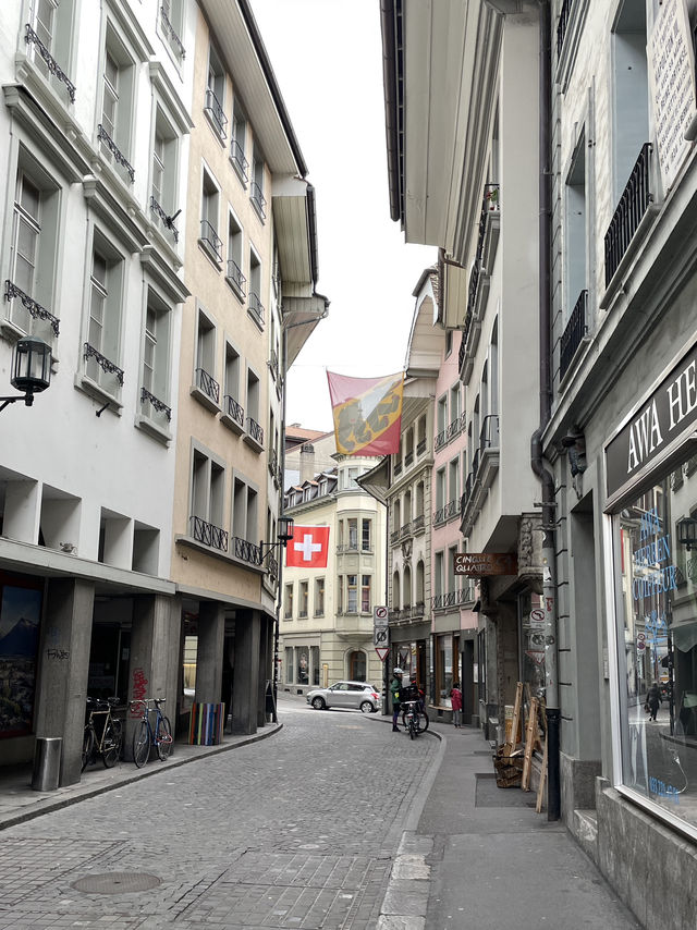 【スイス】おすすめの街トゥーン