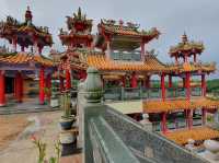 Black Dragon Cave Temple: Stairs, Secrets & the Best Yong Tau Foo in Town🐉🏯