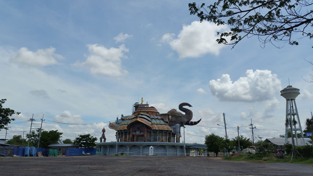 Wat Ban Rai Luang Phor Koon วัดบ้านไร่ หลวงพ่อคูณ