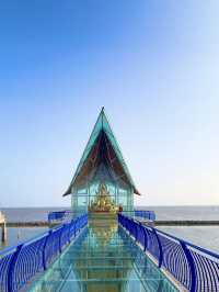 วัดริมทะเล สวยงาม