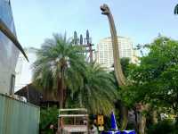 April Roars at Dinosaur Planet