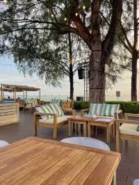 Chill Evening at Stella Seaside Lounge