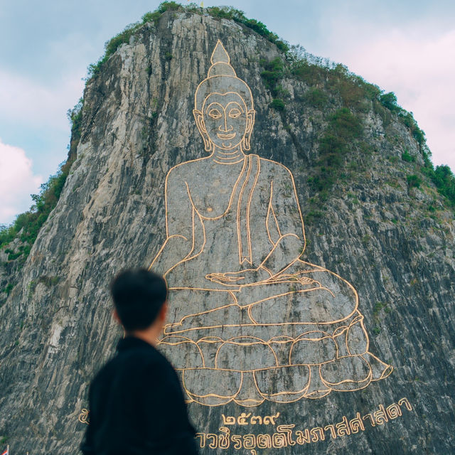 พระพุทธรูปแกะสลักด้วยแสงเลเซอร์ใหญ่ที่สุดในโลก ✨