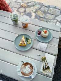 คาเฟ่น่ารัก ใกล้ชิดทะเล สายลม แสงแดด