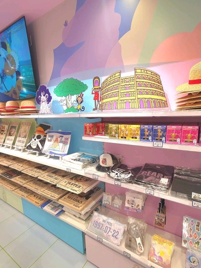하라주쿠에 새로 생긴 원피스 굿즈샵🍭