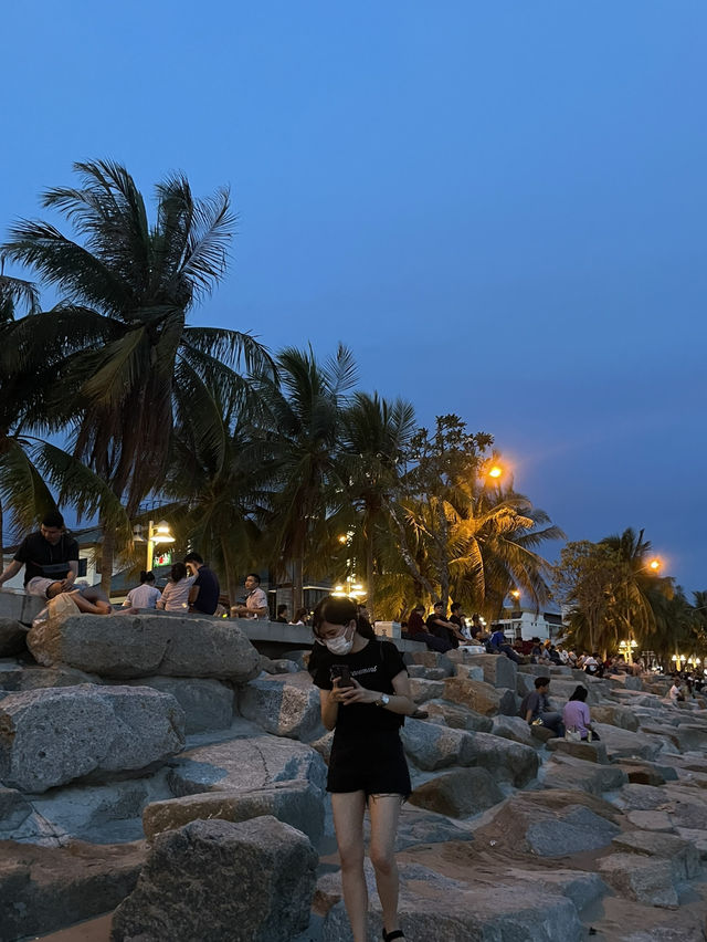 [ชลบุรี] 🌅 บรรยากาศ golden hour ที่หาดบางแสน