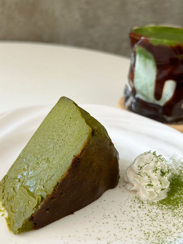 【福岡グルメ】 抹茶好きにはたまらない！オーガニック抹茶を使用した贅沢なスイーツ🍵
