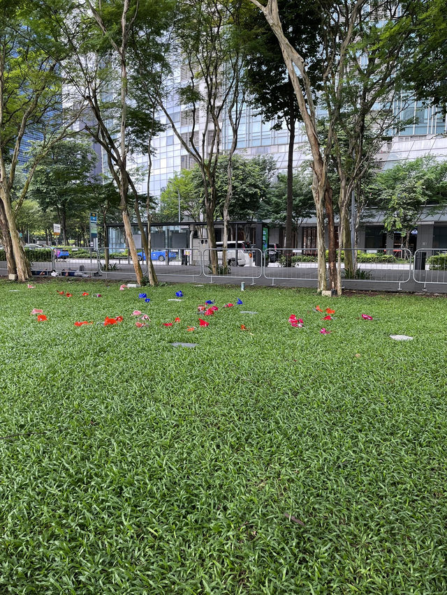Tranquil Escape: Marina Bay Park at One Marina Boulevard 