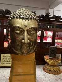 🇱🇰ガンガラーマ寺院