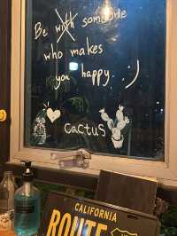 คาเฟ่สุด Hot ในมหาลัย