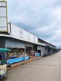 ตลาดโรงเกลือ ตลาดการค้าชายแดนขนาดใหญ่ที่สุดในไทย