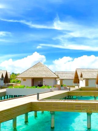 🌴 Stay at Emerald Faarufushi Maldives – A Slice of Paradise! 🏝️