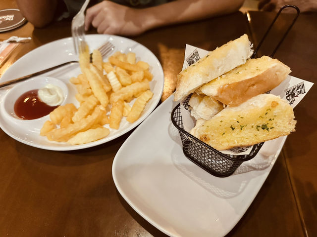 🥩🌭 The Hog Father แยกไฟฉาย
