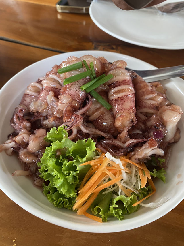 สดจริง ไม่จกตา! ซีฟู้ดจัดเต็มที่ครัวป้าลูกเขียด