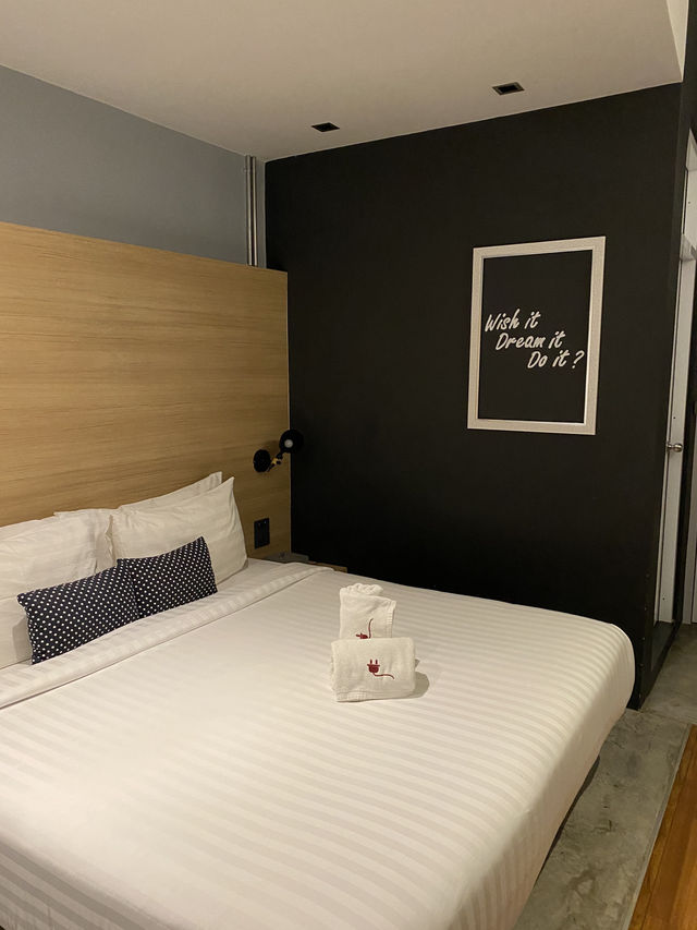 The Plug Hotel ที่พักชิค ใจกลางนครศรีฯ