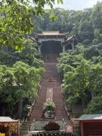 【中国・四川 東方仏都景区】隠れた仏教芸術の宝庫！圧巻のスケールと静けさに心震える