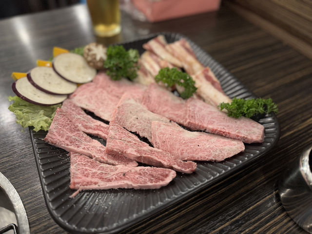 🥩 Hirosaki Yakiniku: Penang’s Meaty Masterpiece – Where Miyazaki Wagyu Meets Iberico Bliss! 🔥