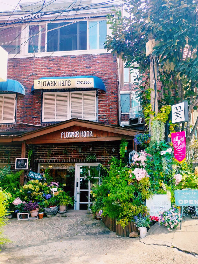 The Itaewon Antique Furniture Street
