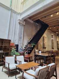 Ban Kheng Cafe, Vintage Charm by the Melaka River
