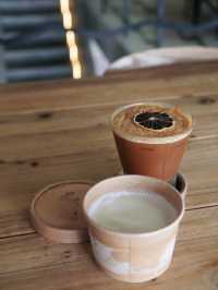 ☕️ 這家咖啡店是在亞庇玩隱身嗎，太別有洞天了！ 