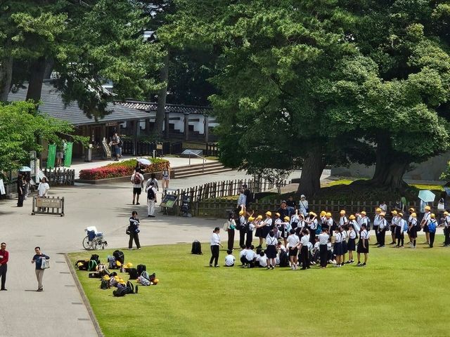 本地人最愛的綠意漫步地——金澤城公園 🌳