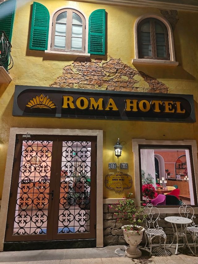 Roma Hotel Phuquoc โรงแรมที่เห็นพลุ