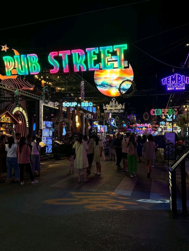 Chill Days & Pub Street Nights