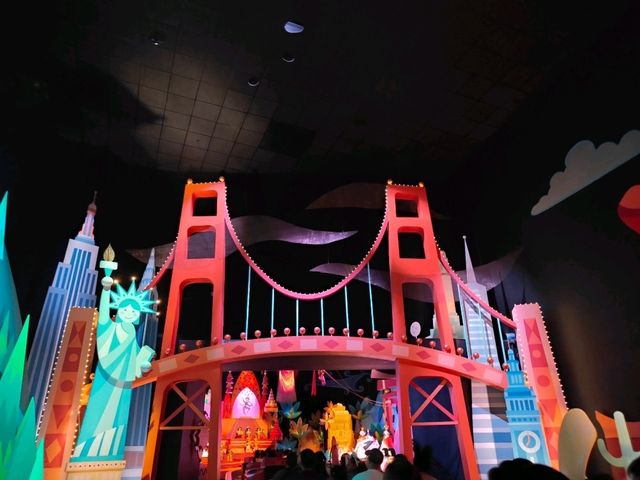 It's a Small World เที่ยวเมืองย่อส่วน