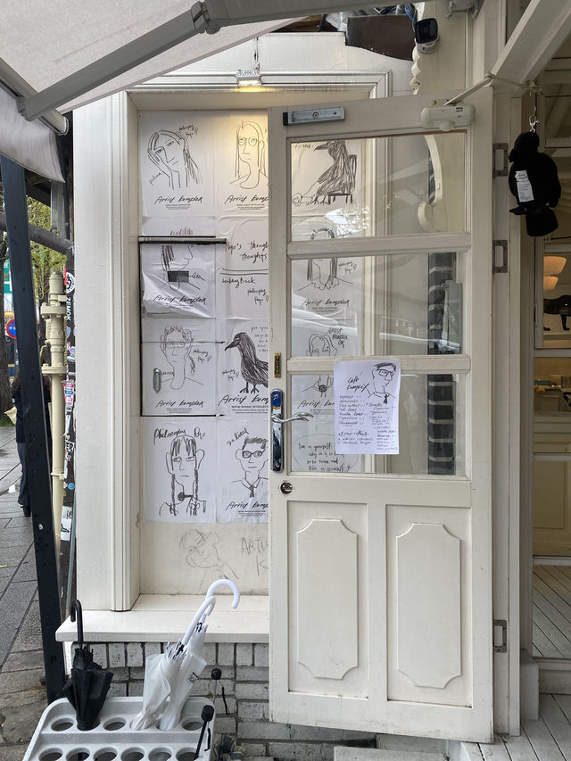 🥐 Artist Komplex ย่าน Anguk 