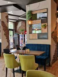 부저우의 도시적 우아함: Magnolia Urban Cafe