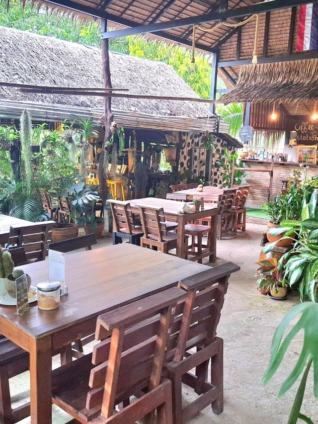 #Aoy'S Little Farm & Bakery