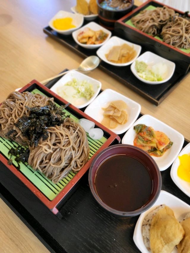 시원한 초록뷰 보며 먹는 하동 소바맛집