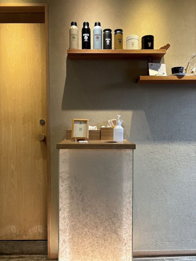 BONGEN COFFEE, Ginza’s Tiny Temple of Bold Brews