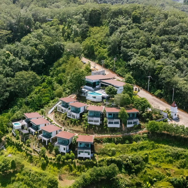 ที่พักใกล้ชิดธรรมชาติ เขื่อนเชี่ยวหลาน 🌊🌳