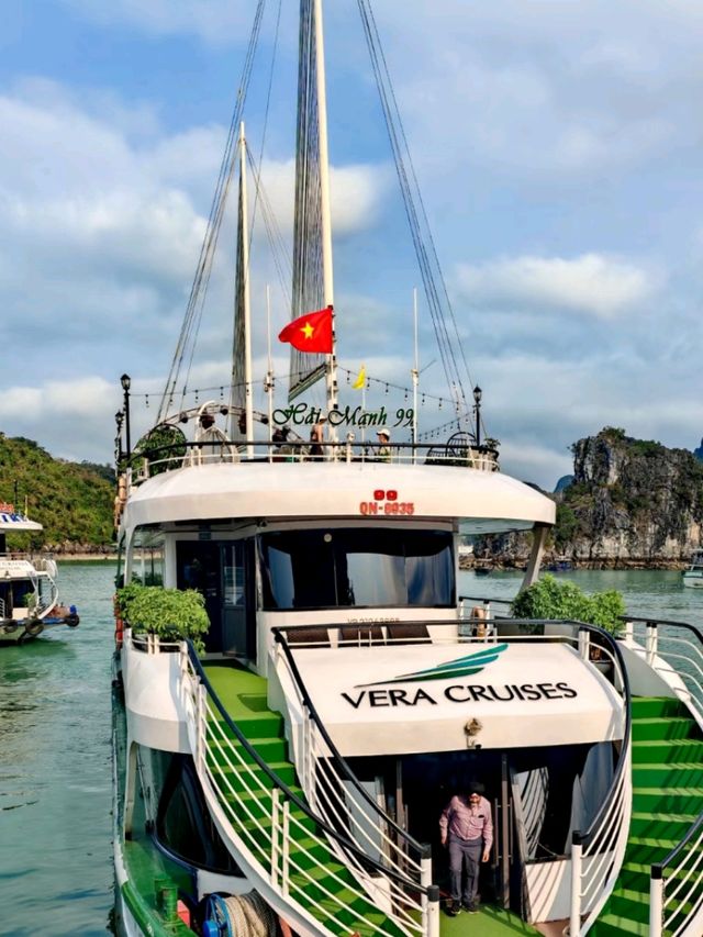  Halong Bay Cruise Trip 