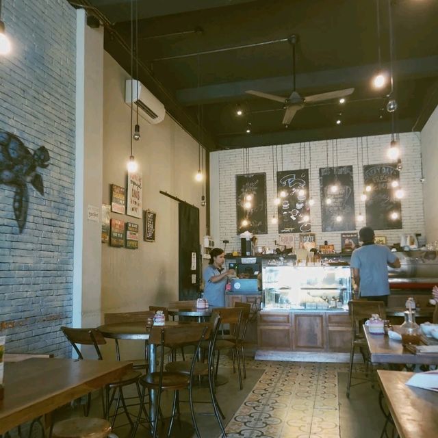 good food and drinks
