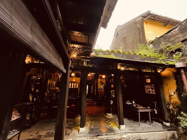 Tan Ky Ancient House: A 280-Year-Old Architectural Marvel in Hoi An** 🌿🏯