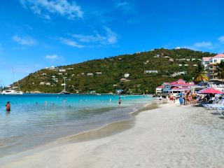 Island Beauty and Relaxed Vibes in Road Town