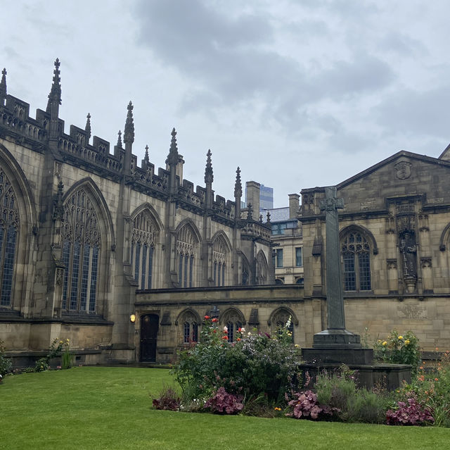 A Day Trip to Manchester! 🏛️ A Day Trip to Manchester! 🏛️