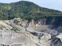 ภูเขาไฟที่ดับแล้วเมืองบันดุง Tangkuban Parahu