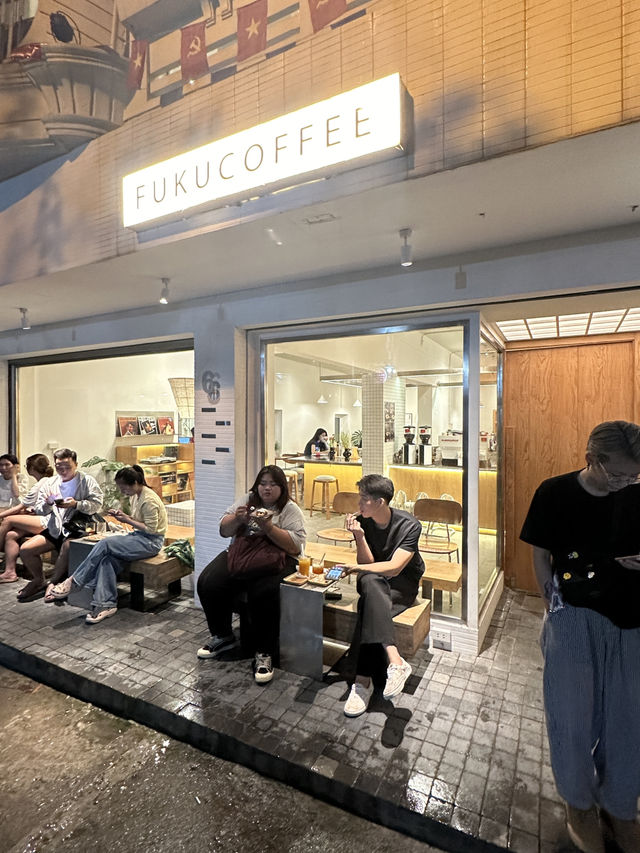 Fu Ku Coffee: A Hidden Gem in Hanoi’s Buzz ☕🌿