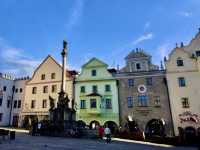 Kašna a Morový Sloup – The Soul of the Historic Old Town (Historické Staré Město)
