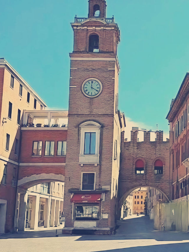 Time in Solitude: A Quiet Afternoon at the Clock Tower of Porta Reno, Ferrara