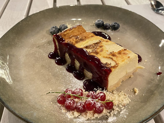 🏰🌸 Bucharest bites 😋 — The Surprising Soul of Romania 🏰🌸 Bucharest bites 😋 — The Surprising Soul of Romania