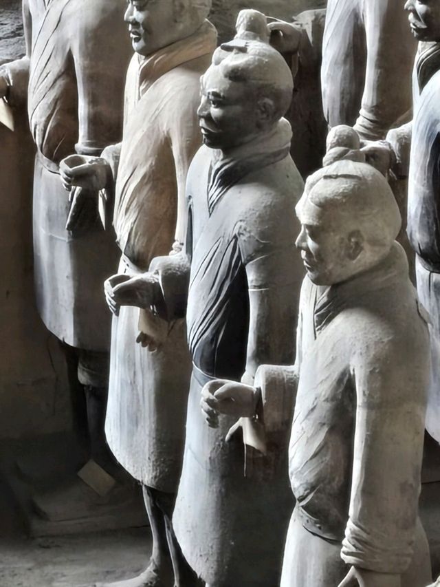 Traveling back in time to the Qin Dynasty Traveling back in time to the Qin Dynasty