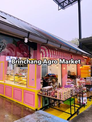 “Agro Market Highlands: Cactus, Flora & Fresh Veggie Paradise”