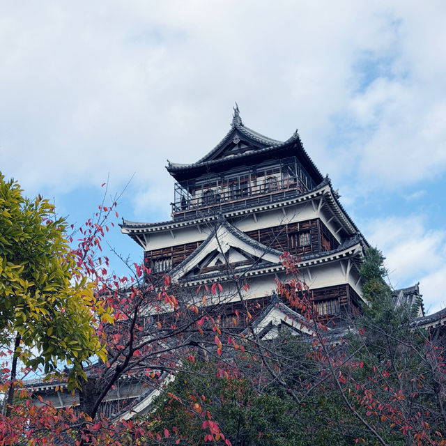 🏯廣島城好好拍!歷史、風景、通通一次滿足!📸✨ 🏯廣島城好好拍!歷史、風景、通通一次滿足!📸✨
